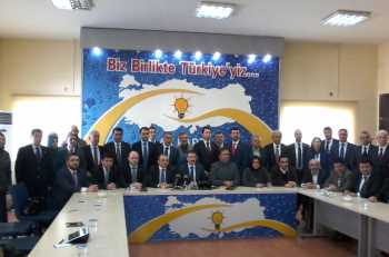 AK Parti'de aday adayları ile basın toplantısı 