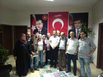 Ak Parti'ye Üye olmak için yarışıyorlar