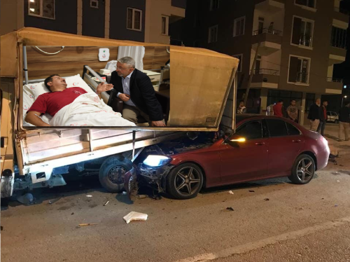 AK Partili Murat Günay Trafik Kazası geçirdi