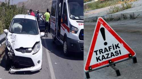 Alaca'da İki Otomobil Çarpıştı: 4 Yaralı