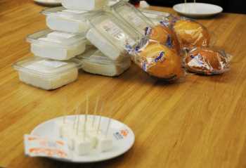 Alaca MYO Gıda İşleme Bölümü’nde de beyaz peynir üretimi gerçekleştirildi 