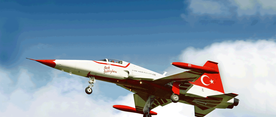 Ay ve Yıldız Çorum Semalarını  Süsledi!