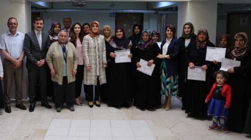 Azime Çiftçi, ilçe ziyaretlerini sürdürüyor