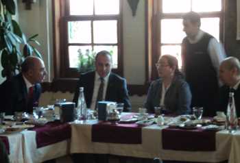 BAHÇELİ VE DAŞDAN HANCILARDA KAHVALTIDA BİR ARAYA GELDİ