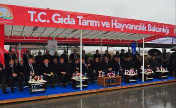 BAKAN EKER ÇORUM’DA 25 PROJEYE TOPLU AÇILIŞ YAPTI