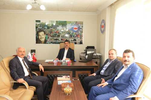 Başkan Gül, Eğitim-Bir-Sen’i ziyaret etti