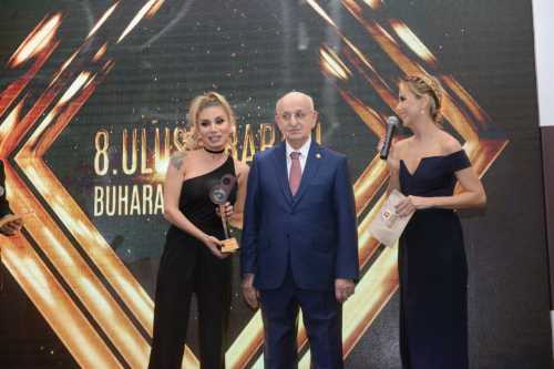 BAŞKAN KÜLCÜ 2017 YILIN EN BAŞARILI BELEDİYE BAŞKANI SEÇİLDİ