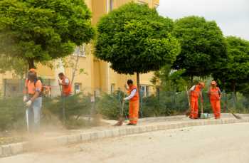 Belediye, Akkent’te mıntıka temizliği yaptı