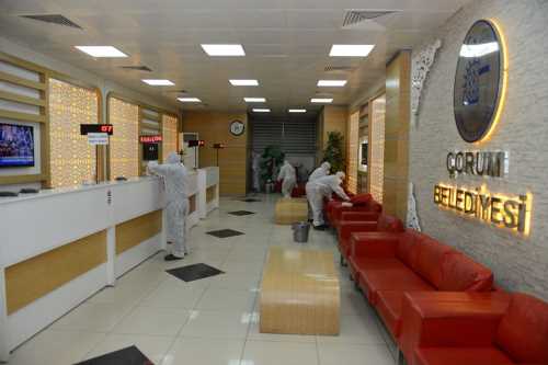 Belediye koronavirüse karşı işi sıkı tutuyor