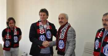 BELEDİYE SPOR'DA ÖZBAYRAM GÖREVİ BIRAKTI