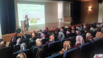 Buhara Kültür Merkezi'nde ilk seminer