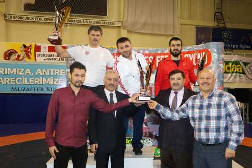 Büyükler Serbest Güreş Türkiye Şampiyonası Çorum Atatürk Kapalı Spor Salonunda Yapılan Müsabakalar 3. Gün Sonuçları