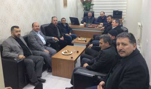 ÇORİMDER Başkanı Ayhan Boyraz ve Yönetim Kurulu Üyeleri Türkiye Gençlik Vakfı (TÜGVA) Çorum İl Temsilciliğine nezaket ziyaretinde bulundu.