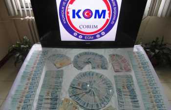 Çorm Polisi sahte para ve uyuşturucu ele geçirdi