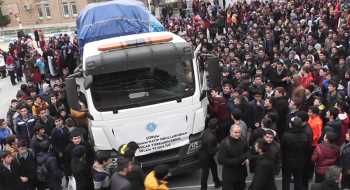 ÇORUM  İHL ÖĞRENCİLERİ BAYIRBUCAK TÜRKMENLERİNE YARDIM