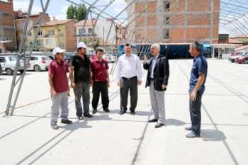 Çorum Belediyesi, iftar çadırı için çalışmalara başladı