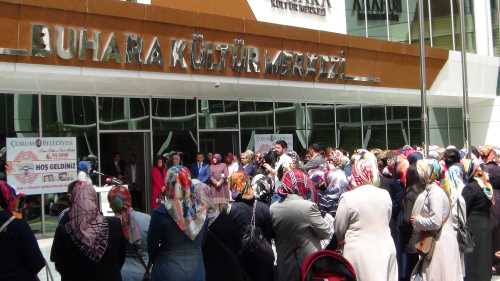 Çorum Belediyesi Kadın Kültür ve Sanat Merkezleri  tarafından 6. yıl sonu sergisi açıldı