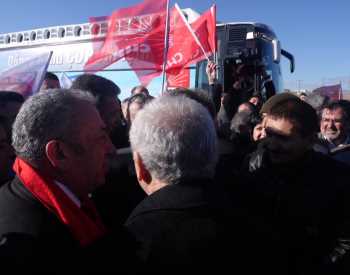 ÇORUM CHP KENAN NUHUT'U BAĞRINA BASTI