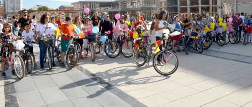 Çorum'da ‘Süs­lü Ka­dın­lar Bi­sik­let Tu­ru’ düzenlendi