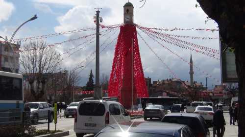 Çorum'da Cumhurbaşkanı Erdoğan'ın gelişi ve güvenlik sebebiyle birçok yol kapatılıyor