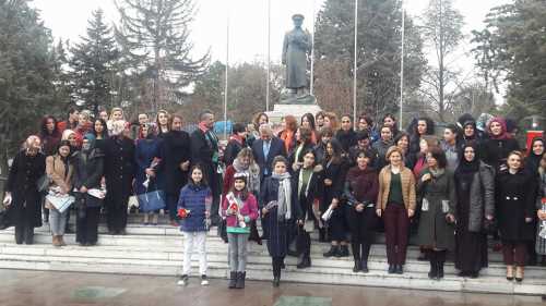 ÇORUM'DA KADINLAR GÜNÜ KUTLAMALARLA BAŞLADI 