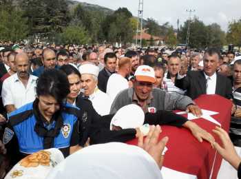 ÇORUM'DA KILIÇDAROĞLU'NA ŞEHİT EVİNDEN TEPKİ  GELDİ