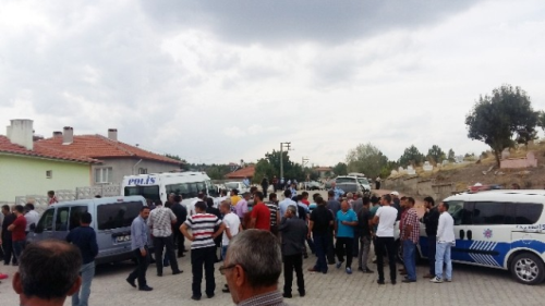 ÇORUM'DA KOMŞULAR ARASINDA KAVGA ÇIKTI, 4 KİŞİ ÖLDÜ