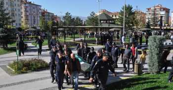 ÇORUM'DA MİRAS CİNAYETİ 2 ÖLÜ.1 YARALI