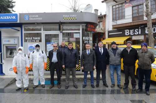 Çorum'da Ticari taksiler ve duraklar dezenfekte edildi