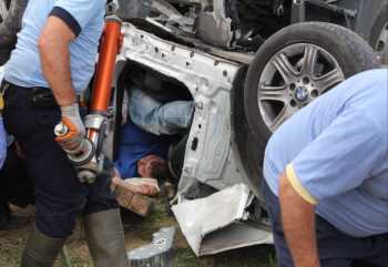 ÇORUM’DA TIR OTOMOBİLİ BİÇTİ