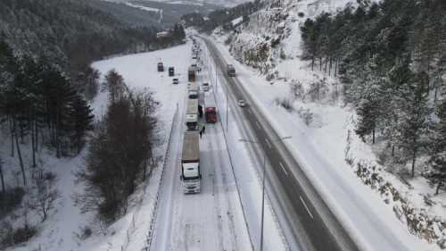 Çorum-Samsun karayolu trafiğe kapandı