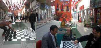 ÇORUM SOKAKLARINDA SATRANÇ TURNUVASI BAŞLADI