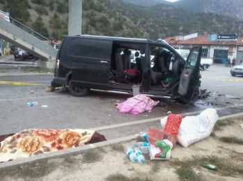 ÇORUM’UN KARGI İLÇESİNDE  KORKUNÇ KAZA: 2 ÖLÜ