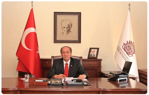 Çorum Valisi Ahmet Kara, 8 Mart Dünya Kadınlar Günü nedeniyle kutlama mesajı yayımladı.