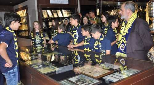 ÇORUMLU ÖĞRENCİLER FENERBAHÇE MAÇINI İZLEDİ