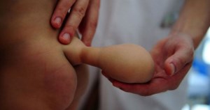 KUYRUKLU BEBEK DÜNYA'YA GELDİ