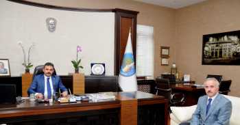 Defterdar Özbay'dan, Başkan Külcü'ye veda ziyareti