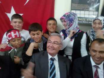 DENİZ BAYKAL www.hitittv.com'u takip ediyor