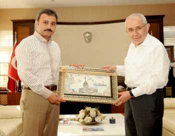 Ekrem Erdem’den Başkan Külcü’ye ziyaret