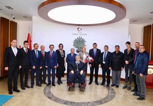 Engelli derneği temsilcilerin valilik ziyareti