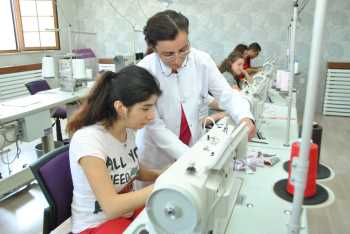 Engelli eğitim merkezinde yaz kursları başladı