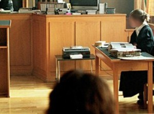 Kendisi öldü, mahkemesi sürüyor 