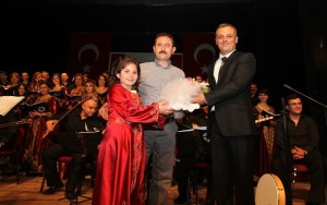 VALİ BAŞKÖY'DEN TAM NOT