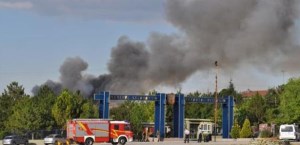 Ankara'da Askeri birlikte yangın ve patlama sesleri