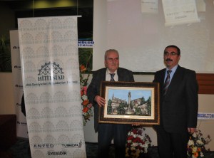 'Haramla kazanılan servet, saman alevi gibi elimizden gidebilir'