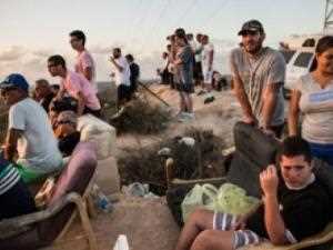 Gazze bombardımanını keyifle izleyen İsrailliler
