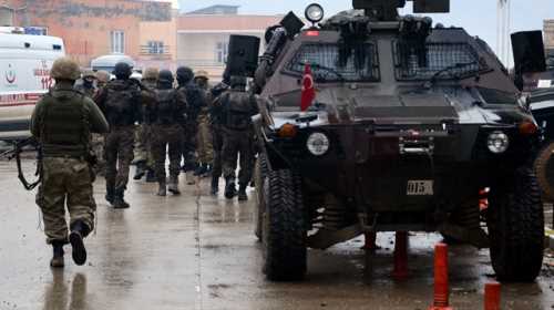 Güne iyi başlamadık Sur'da 3 şehit 2 asker ve 1 polis şehit oldu
