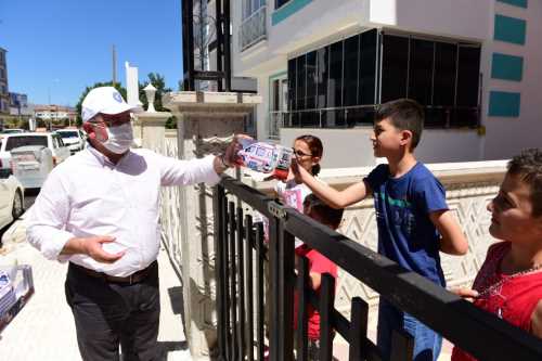 Halkın içindeki başkan Aşgın