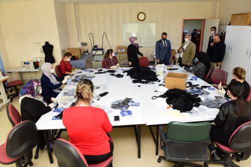 Her eve yıkanabilir maske dağıtacak