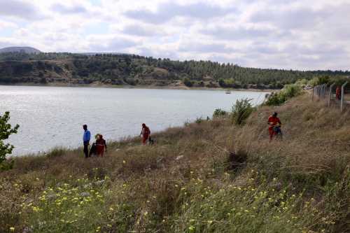 Hükümlüler Çomar Barajını Temizlediler